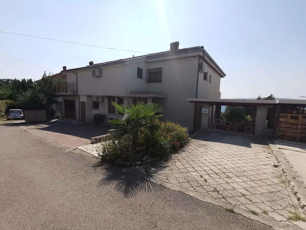 Apartment In Crikvenica 40895